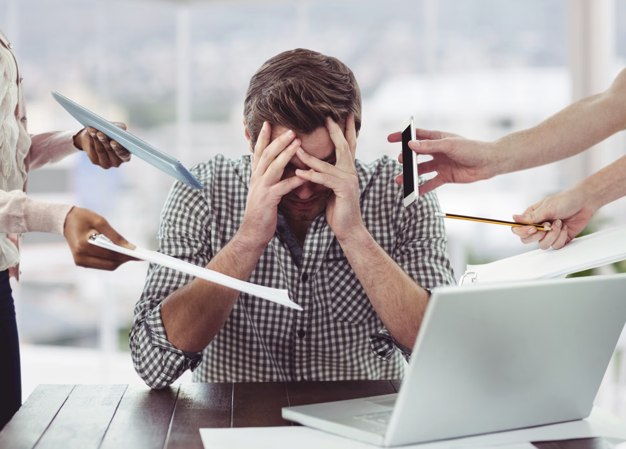 EFEITOS DA SOBRECARGA DE TRABALHO imagem da postagem